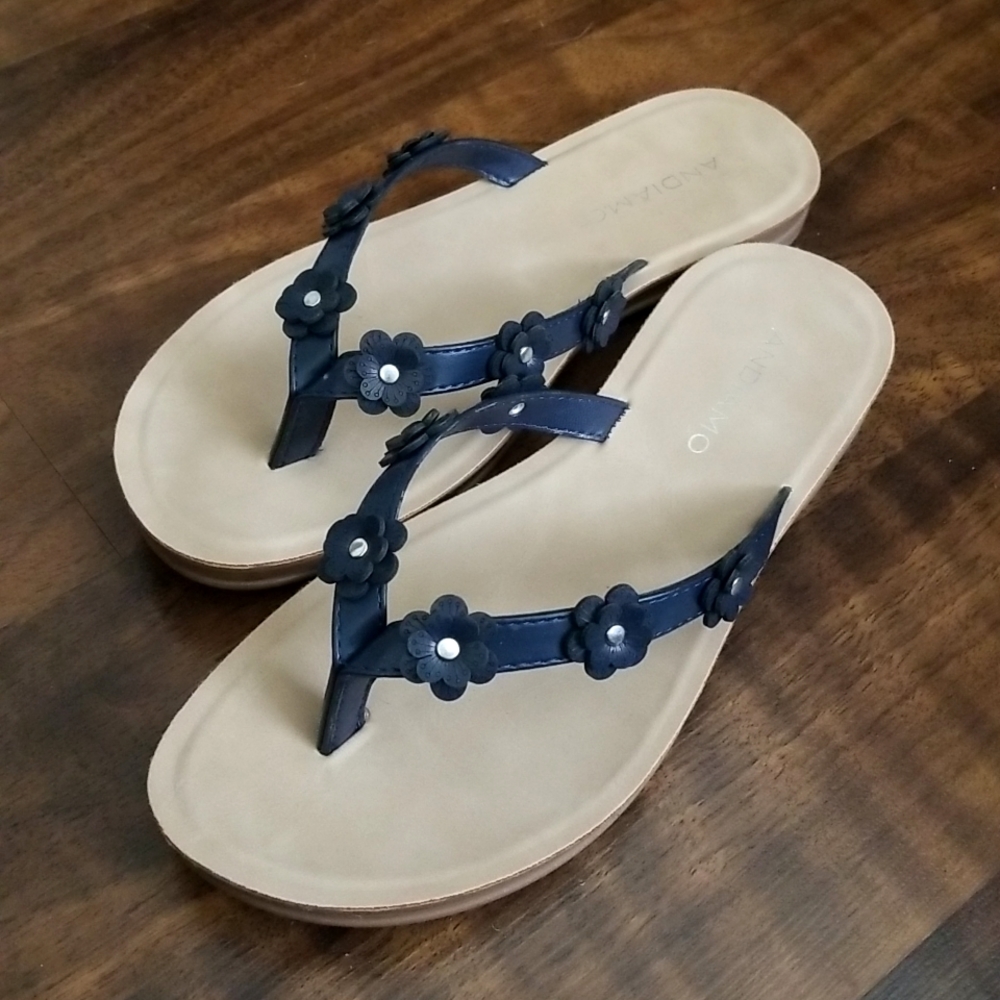 Andiamo Sandals Blue Size 6.5 Wide